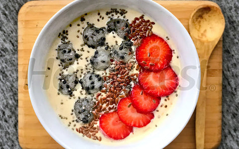 Lucuma Yogurt with Fruits