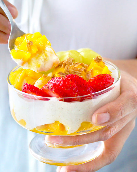 Camu Camu Yogurt with Granola and Fruits