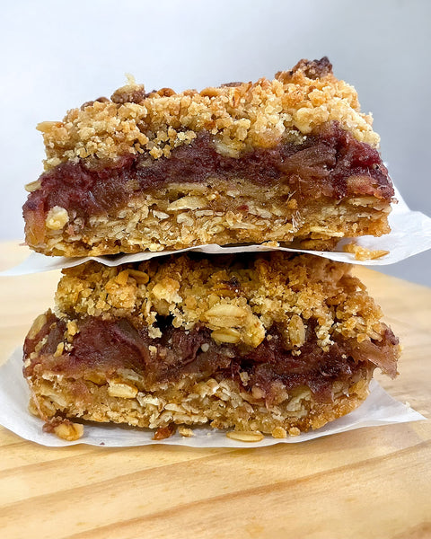 Date Goldenberry Oat Bars