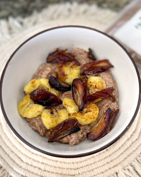Kaniwa Flakes Porridge with Caramelized Banana and Dates