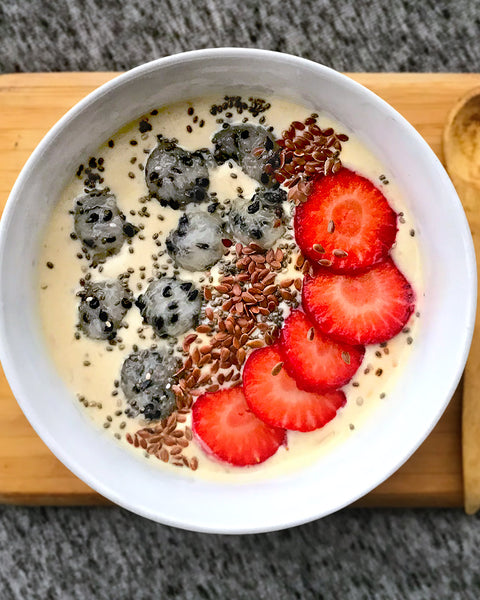 Lucuma Yogurt with Fruits