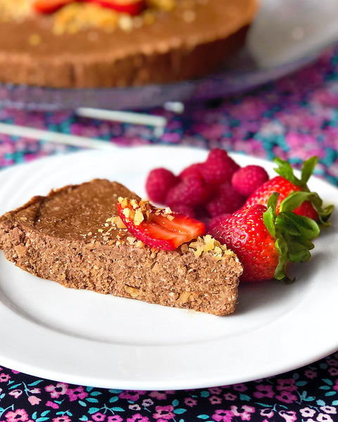 No-Bake Chocolate Oat & Quinoa Cake
