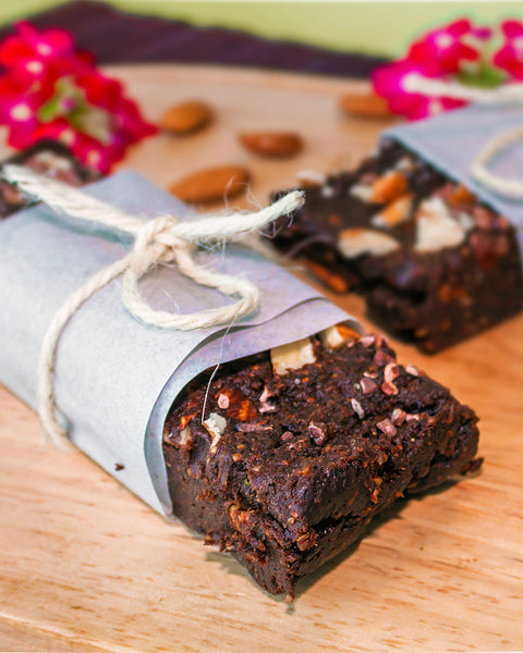 Raw Maca & Cacao Nibs Brownies